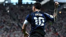 Messi 'garçom' aparece em Argentina x Inglaterra e supera (por muito) marca de Pelé