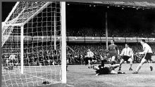 Antes de Rattín y la rebeldía en Wembley: así fue el primer y único partido mundialista entre Argentina y España