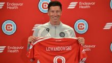 Lewandowski: aplazado su debut en la MLS por los incendios