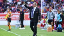 Atlante: Miguel Herrera, molesto con la marcación del penal