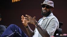 LeBron James dice que "confía en el proceso" y desata el revuelo