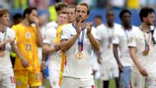 Sem cravar que jogará Copa de 2030, Kane sai em defesa de Tuchel após 3º lugar da Inglaterra, mas admite: 'Todos nós cometemos erros'