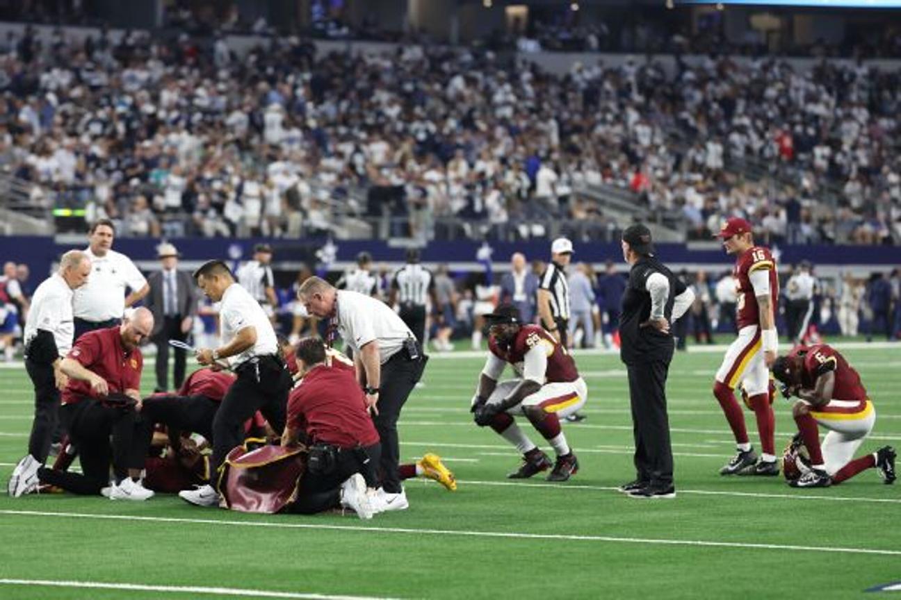 "People were trying to figure out what’s going on and they wanted to give the trainers space to do it,” TE Ben Sinnott said. "You don’t want to crowd the guy. Obviously guys are taking a step back and giving him space, praying, and we all came back."