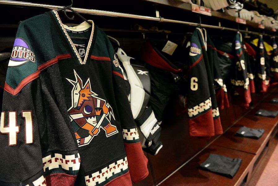 Chris Creamer  SportsLogos.Net on X: The #Coyotes' Kachina jersey crest  has seen all sorts of tweaks over the years - usually in how they apply the  outlines in between the coyote's