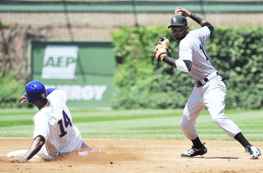 Cubs, Sox pay throwback tribute to Banks, Minoso