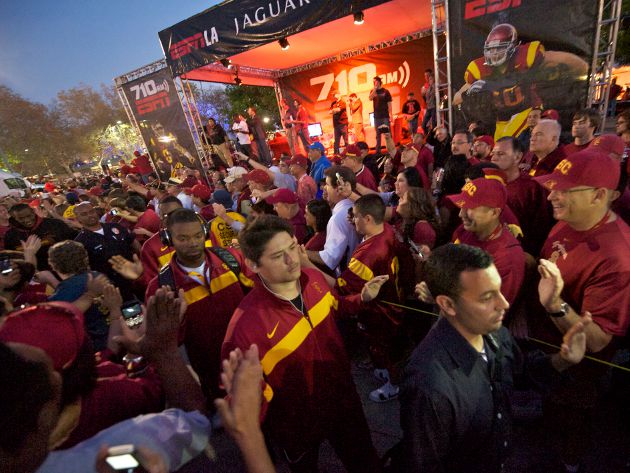 ESPN LOS ANGELES - Slideshow: USC Tailgate Party