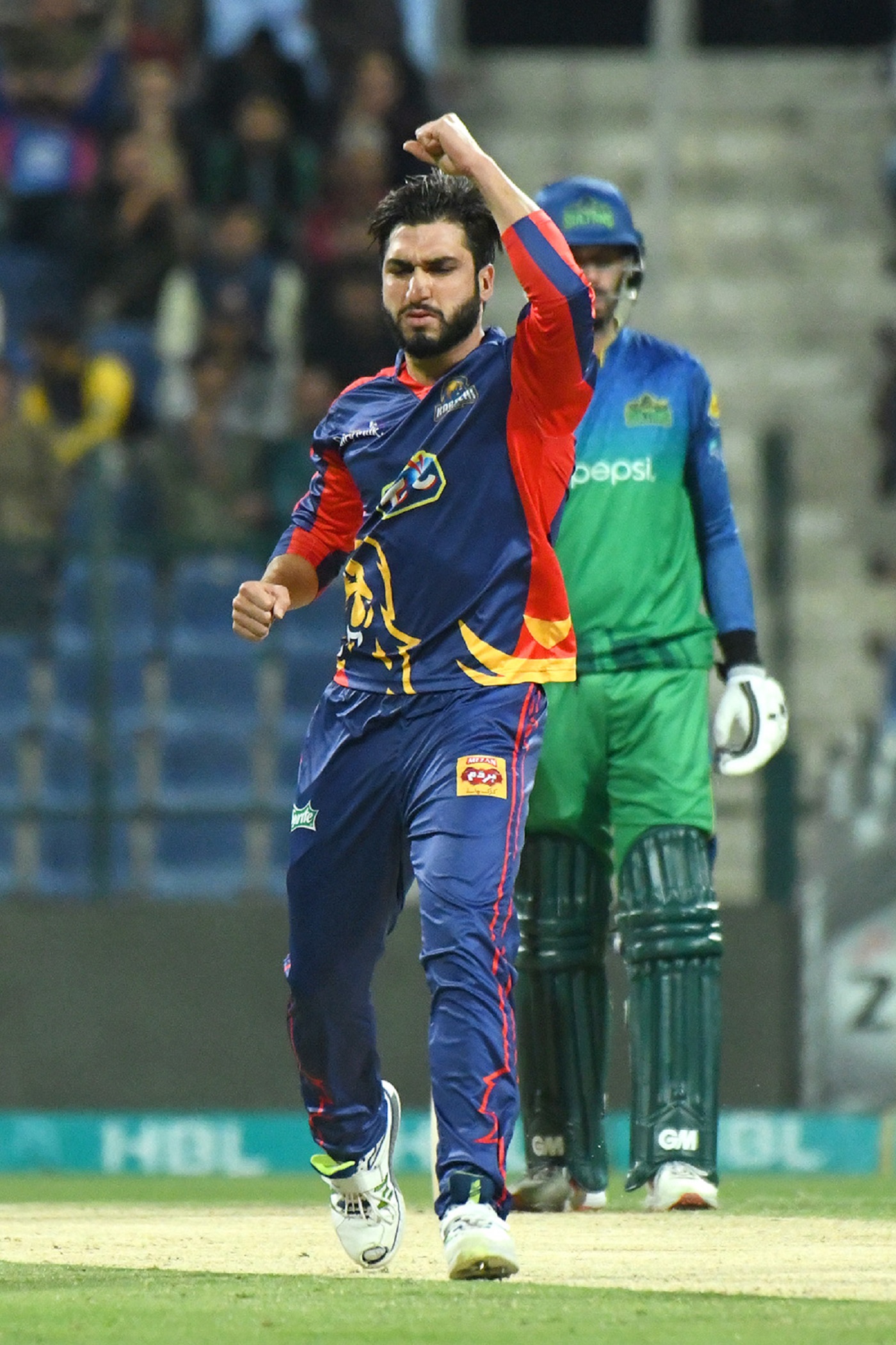 Usman Shinwari, Umer Khan knock Multan Sultans out
