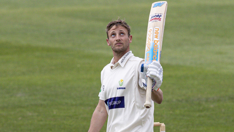 Billy Root looks to the skies on reaching his hundred — Article image accompanying Billy Root retires from professional cricket, aged 34 on WagerUp Sports News.
