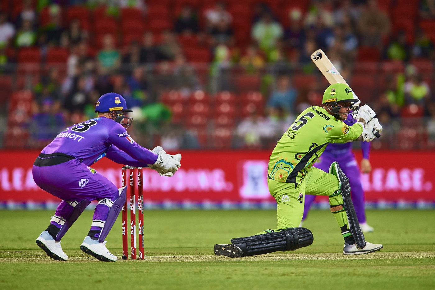 Sydney Thunder beat Hobart Hurricanes by 4 wickets Sydney Thunder vs