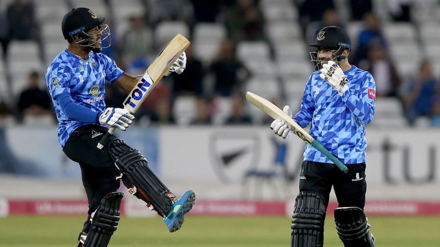 County Cricket Day 3 Yorkshire Vs Surreydid Your Team Win Sussex Vs Essex Too - 6l83d2m