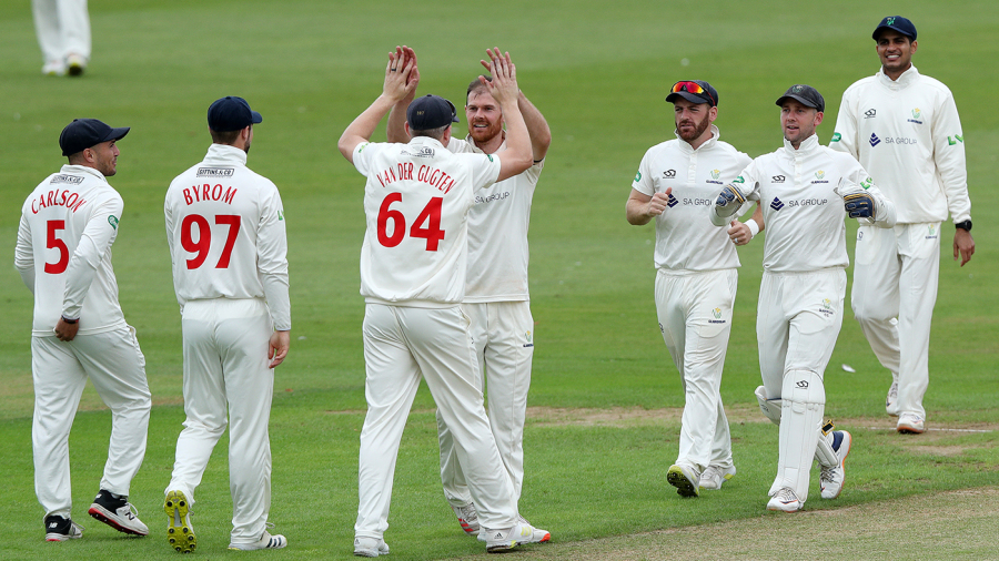 Harris  Hamza share eight wickets to limit Sussex
