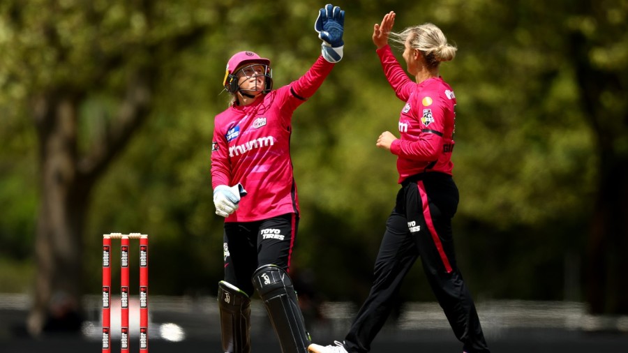 Recent Match Report Hobart Hurricanes Women Vs Sydney Sixers Women Womens Big Bash League 3224