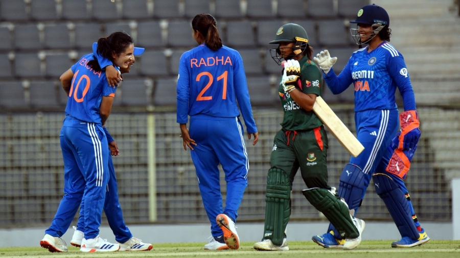 Bangladesh bring in Moni and bat first in second T20I  Hemalatha in for India