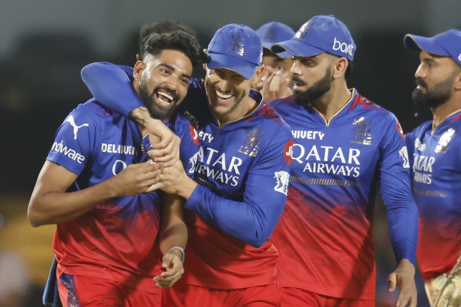 Siraj finds his rhythm to lead RCB bowlers  rout of Titans