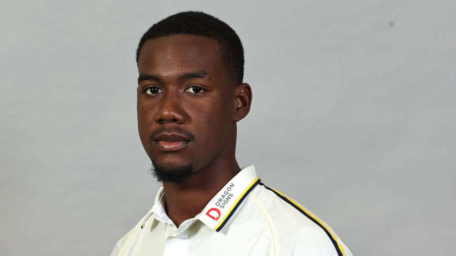  New Jofra Archer  makes stunning impact on first-class debut