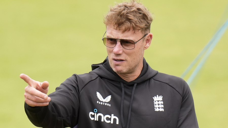 Flintoff  even more excited than the players  ahead of coaching debut