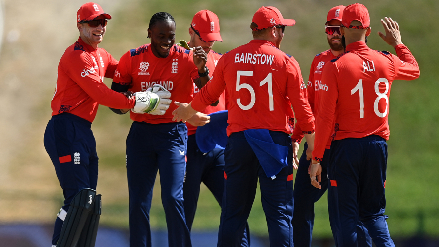 England rip through outclassed Oman to win in 99 balls