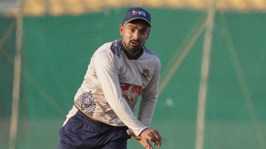 Litton Das takes part in a fielding drill — Article image accompanying Bangladesh to take on Pakistan in semis after another washout on WagerUp Sports News. Litton Das takes part in a fielding drill — Article image accompanying Bangladesh to take on Pakistan in semis after another washout on WagerUp Sports News.
