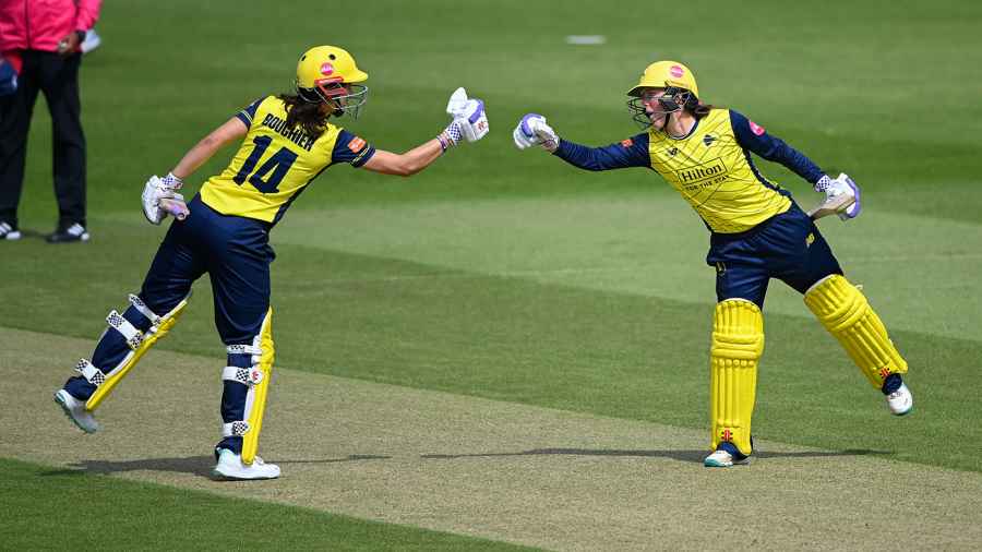 Hampshire's Bouchier & McCaughan Shine in Record-Breaking T20 Victory Over Essex