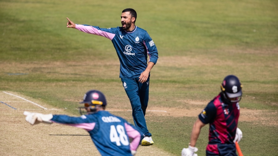 Zafar Gohar took 4 for 39 — Article image accompanying Nelson, Gohar lead Middlesex past Yorkshire on WagerUp Sports News. Zafar Gohar took 4 for 39 — Article image accompanying Nelson, Gohar lead Middlesex past Yorkshire on WagerUp Sports News.