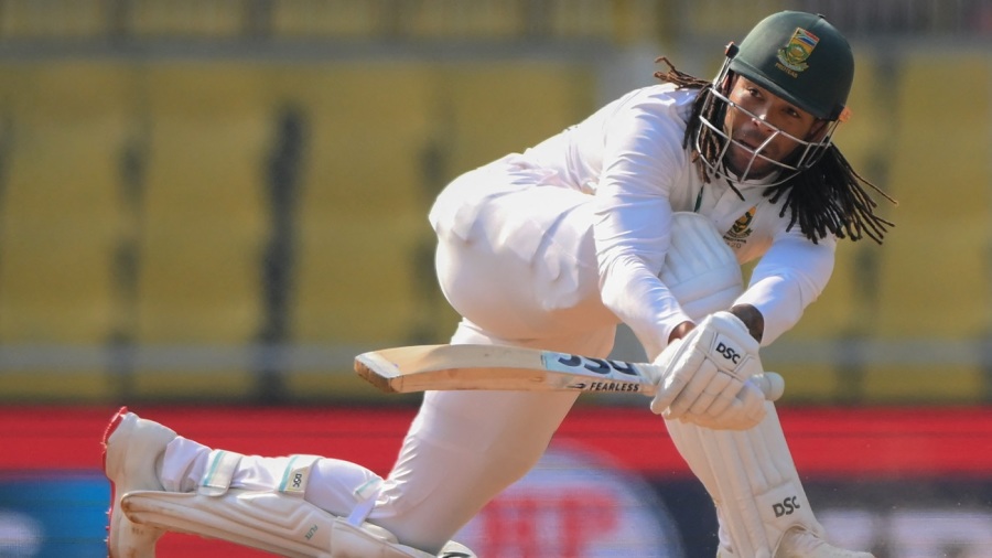 Tony de Zorzi used the sweep to good effect — Article image accompanying De Zorzi out of SA's series opener against Australia with hamstring niggle on WagerUp Sports News. Tony de Zorzi used the sweep to good effect — Article image accompanying De Zorzi out of SA's series opener against Australia with hamstring niggle on WagerUp Sports News.