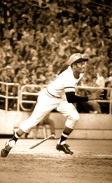 Roberto Clemente At Bat by Bettmann