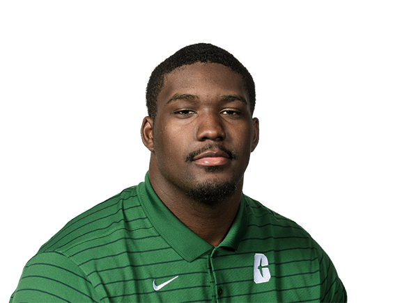 Headshot of Tyler Thomas