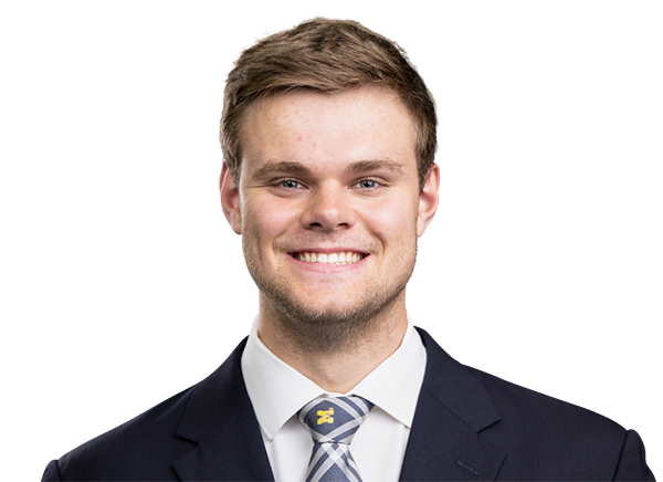 Headshot of Evan Boutorwick