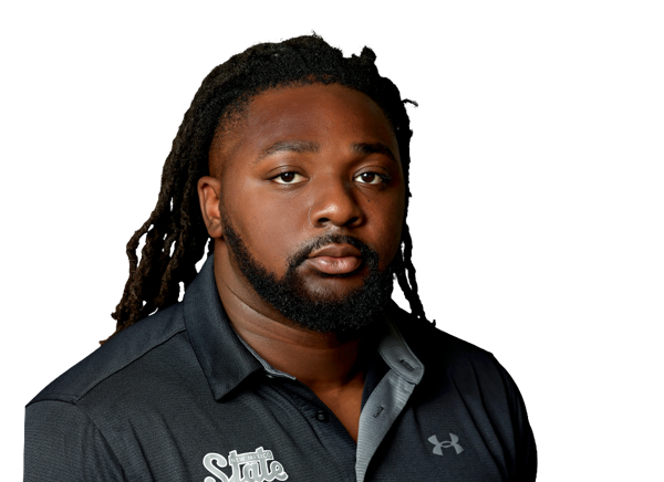 Headshot of Raylon Carter