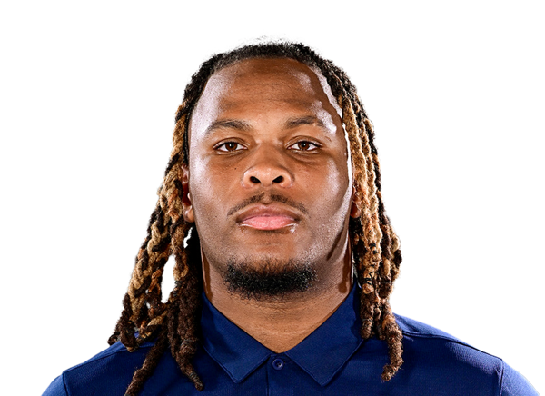 Headshot of Devin Reeves
