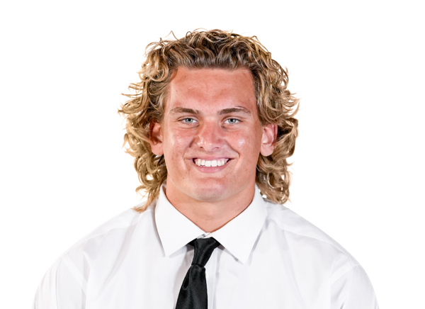 Headshot of Aiden Holewski