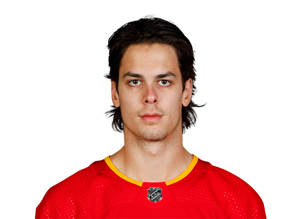 Headshot of Parker Bell