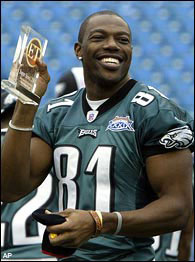 Super Bowl memories: Terrell Owens' heroic game in Eagles vs. Patriots 