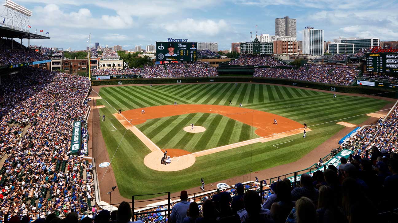 Cubs-Reds matchup for next Field of Dreams – Southport Corridor News and  Events – Chicago, Illinois