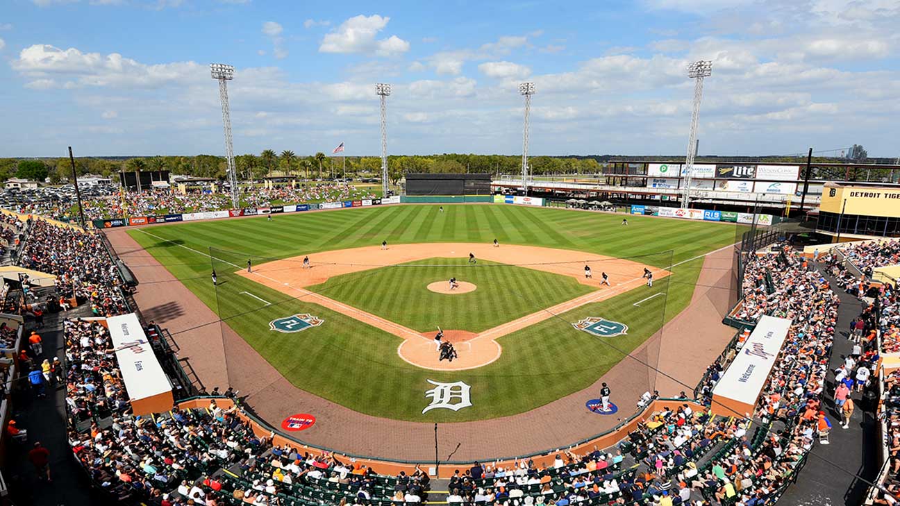 Toronto Blue Jays 5, Detroit Tigers 3: Spring training photos