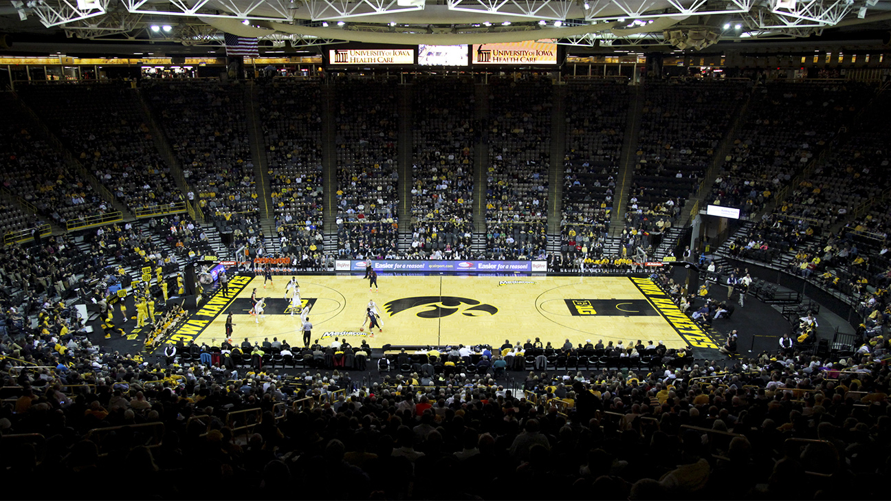 Iowa women's basketball turns the tables on Kansas State, 77-70