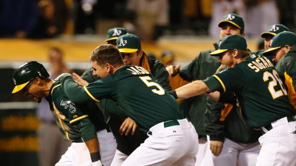 Oakland A's beat Seattle Mariners on Coco Crisp's homer in 10th