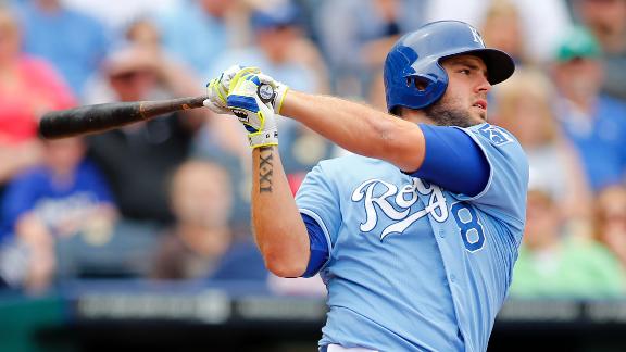 Royals grasp at last remaining straw, recall Mike Moustakas - MLB Daily Dish