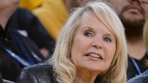 Shelly Sterling into court Thursday - ABC13 Houston