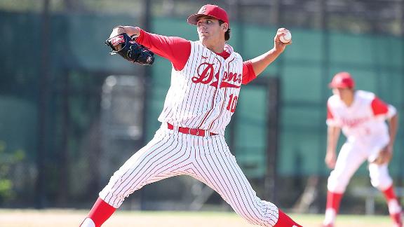 D-backs select Vanderbilt SS Dansby Swanson with No. 1 pick in MLB .. -  ABC7 Chicago