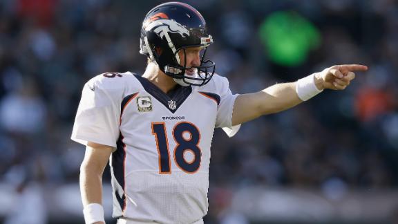 Peyton Manning tosses 5 TDs as Broncos rebound to rout Raiders - ABC7  Chicago
