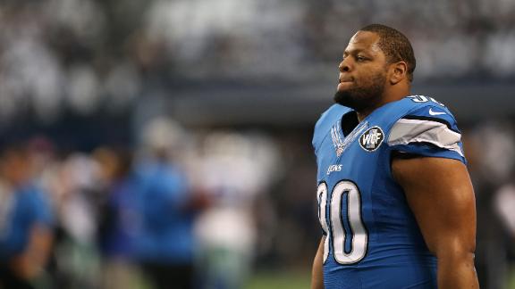 N.F.L. Suspends Lions' Defensive Tackle Ndamukong Suh for 2 Games - The New  York Times