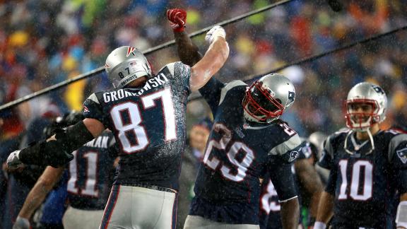 Patriots Ups & Downs: Who stood out in the Pats' home loss to the