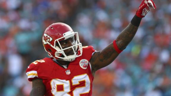 Dwayne Bowe Eyes More Tds In 2015 Abc11 Raleigh Durham