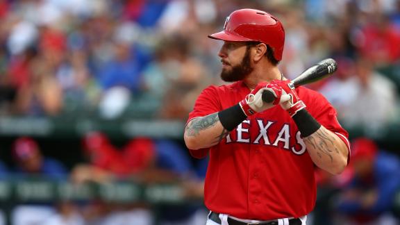 Josh Hamilton hits walk-off, pinch-hit RBI double to lift Rangers