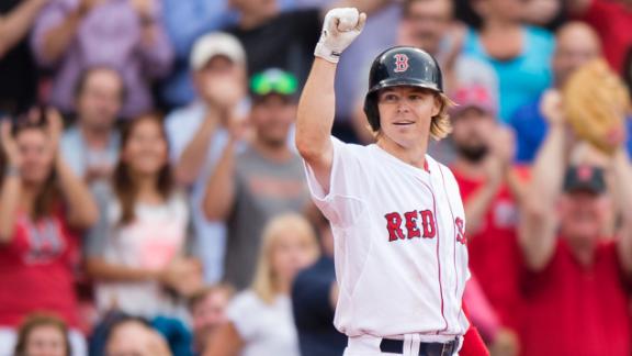 Brock Holt laces triple in eighth inning for first Red Sox cycle