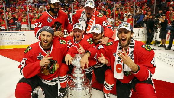 1970 Chicago Blackhawks NHL Championship ring, owned by Hall Of