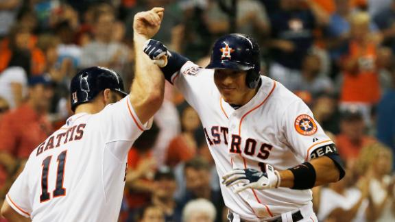 Carlos Correa turns Game 2 tide with homer, defense