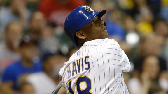 Morgan's RBI single in 10th sends Brewers to NLCS