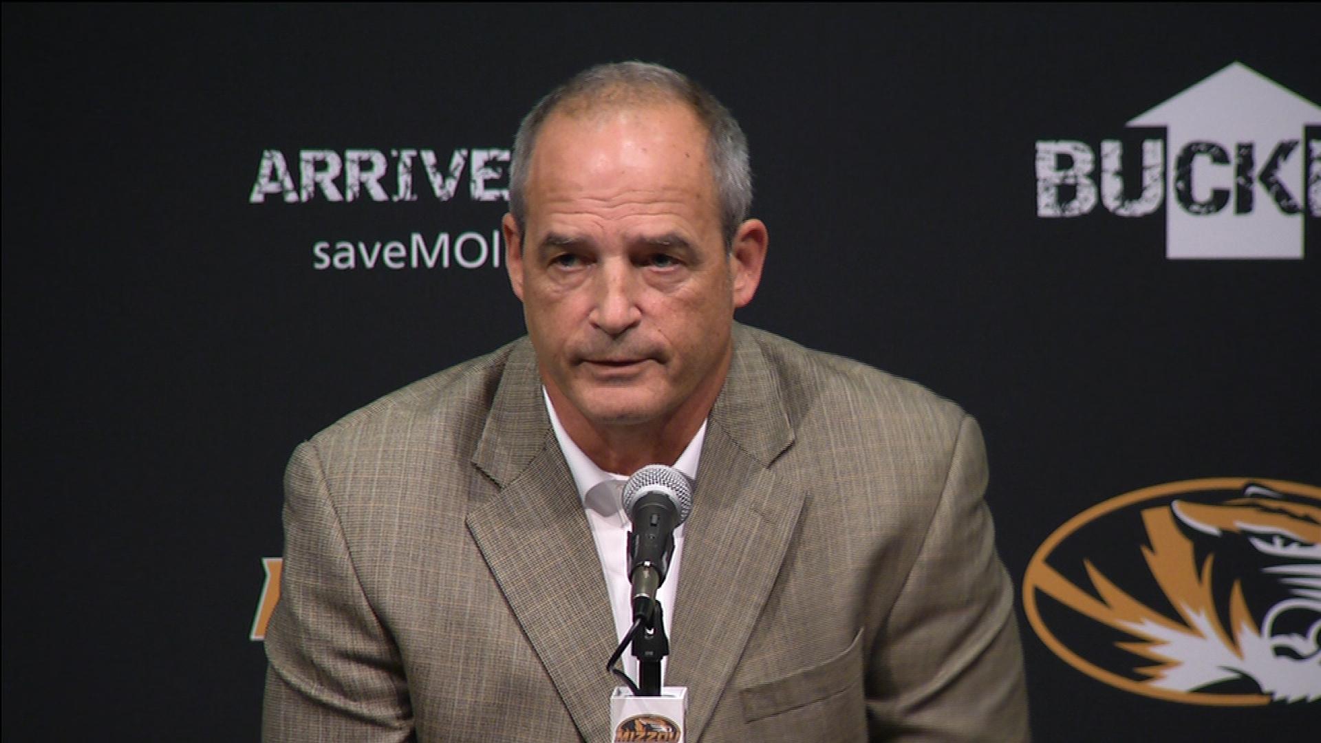 Tim Wolfe Missouri president Tim Wolfe resigns amid student criticism of hand ...